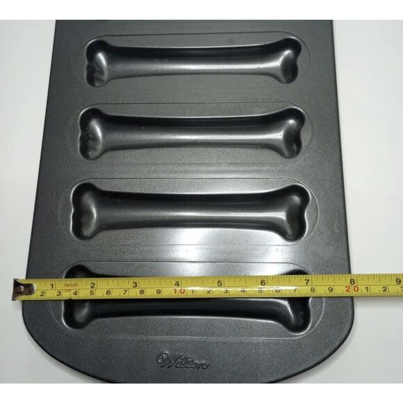 Wilton Halloween Bones Cake Muffin Baking Pan Also Great For Dog Treat Molds - Picture 7 of 7